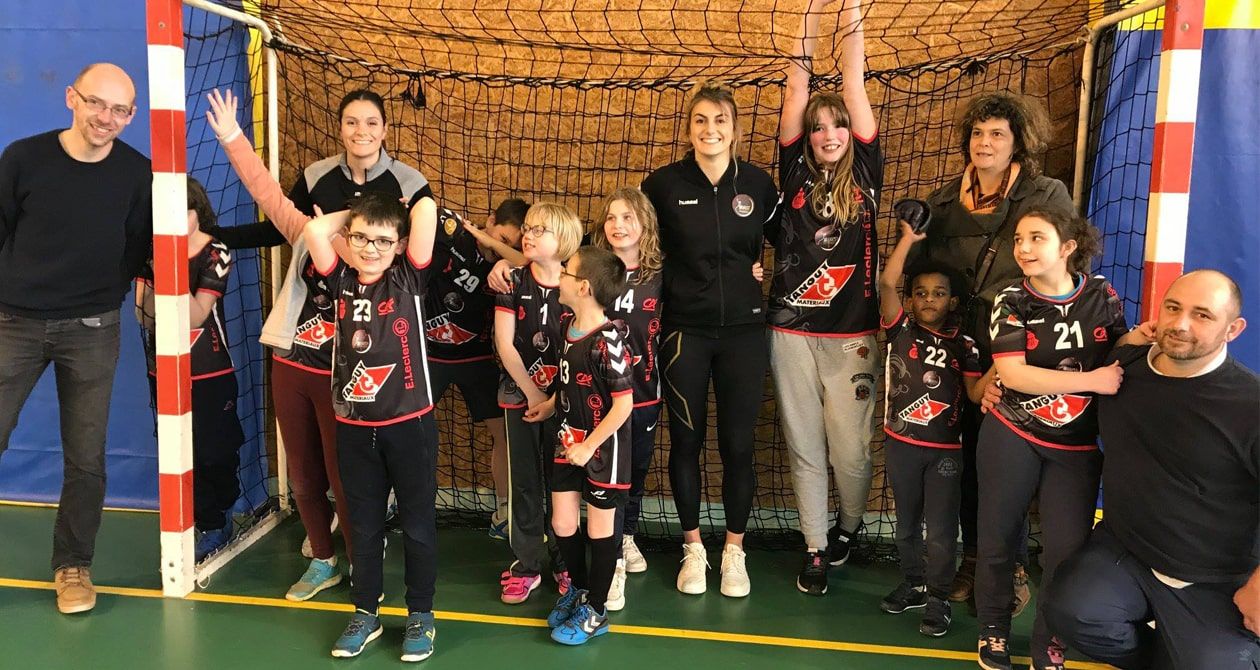 Section sport adapté brest handball avec le Fonds le Saint